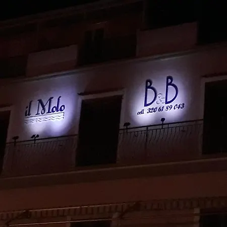 Il Molo Sul Lungomare 3*