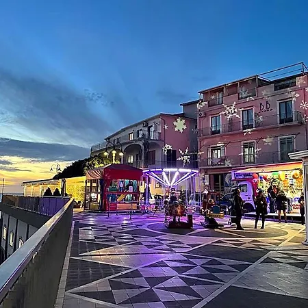 Il Molo Sul Lungomare 3*