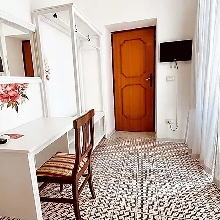 Bed and Breakfast Il Molo Sul Lungomare 3*