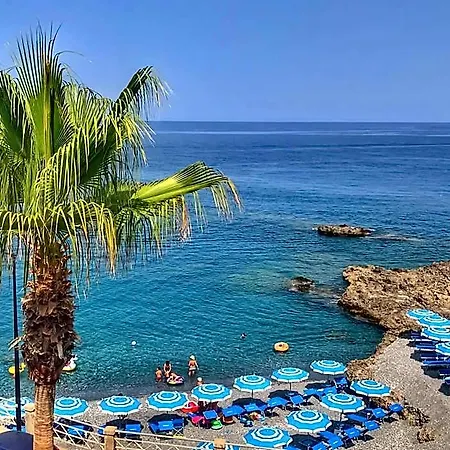 Il Molo Sul Lungomare