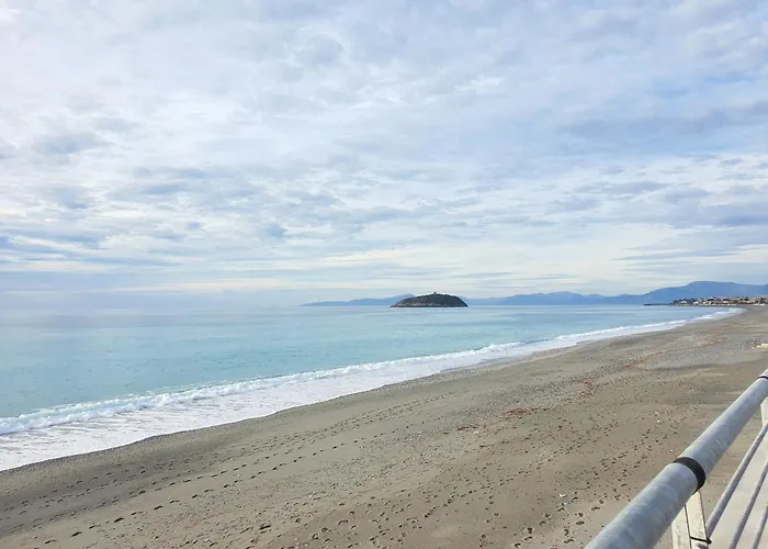 Il Molo Per Vacanze 住宿加早餐酒店 3*