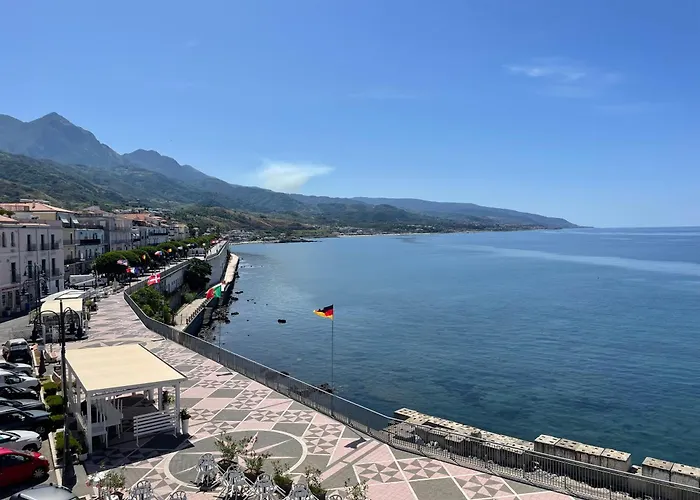 Il Molo Per Vacanze 住宿加早餐酒店 3*